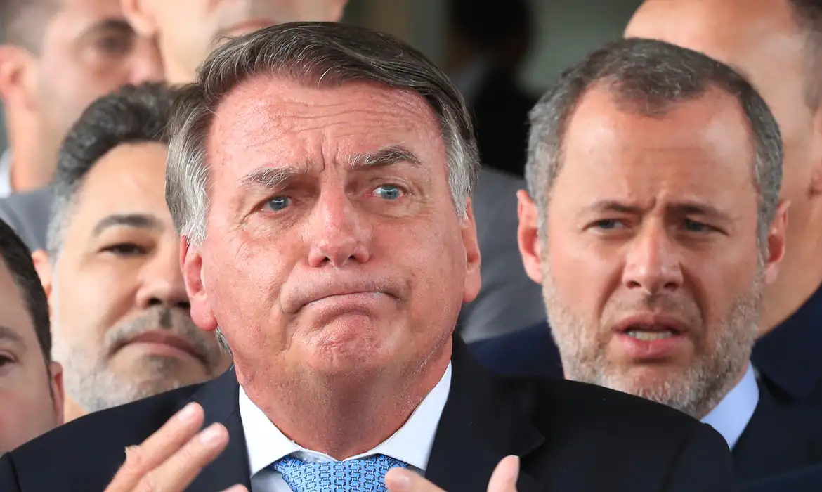 Bolsonaro é investigado por vincular Lula a regime de ex-ditador da Síria