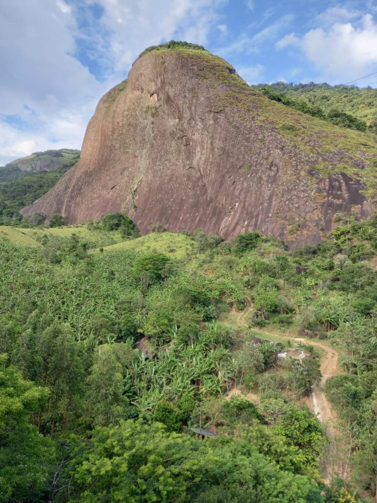 Conheça a Pedra do Elefante, estrela da Rota da Ferradura, em Guarapari Conheça a Pedra do Elefante, estrela da Rota da Ferradura, em Guarapari
