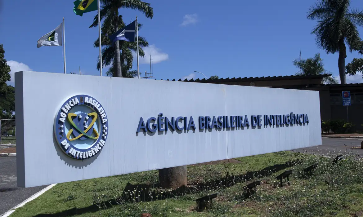 A Agência Brasileira de Inteligência (Abin) detalha os principais desafios para 2026: segurança eleitoral, IA, soberania digital, clima e geopolítica - Foto: Antonio Cruz/Agência Brasil