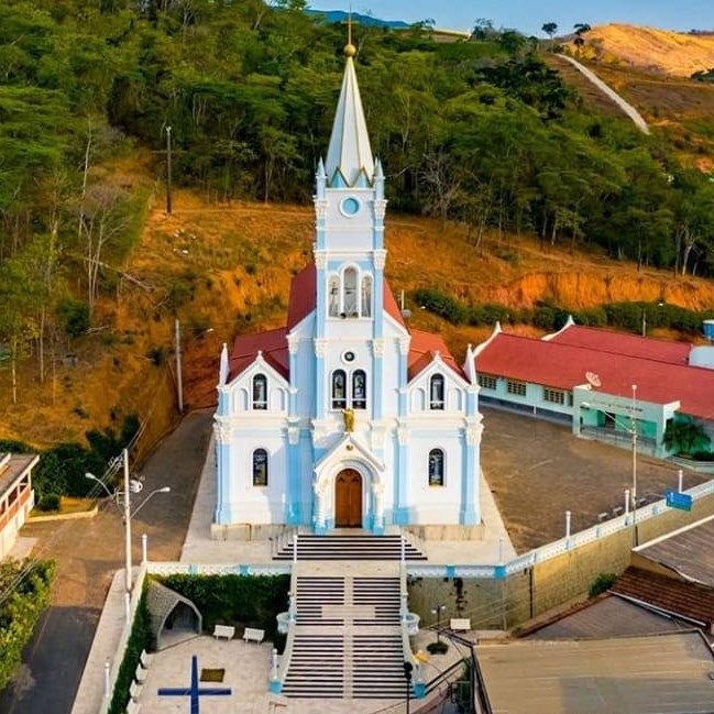 Igreja Matriz Nossa Senhora Auxiliadora: fé e tradição no coração de Itarana