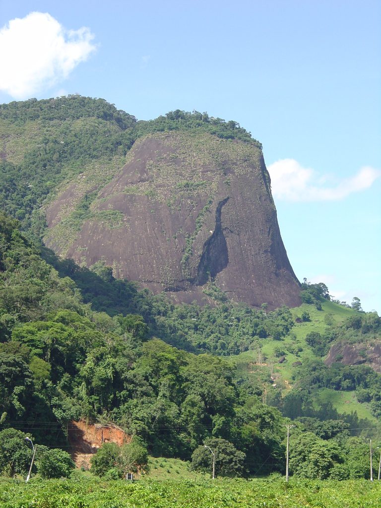 Conheça a Pedra da Ema, no interior de Cachoeiro do Itapemirim