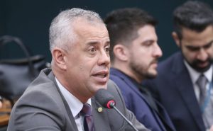 Norma atual cria "obstáculo intransponível" para muitos agricultores, adverte o deputado Evair de Melo
