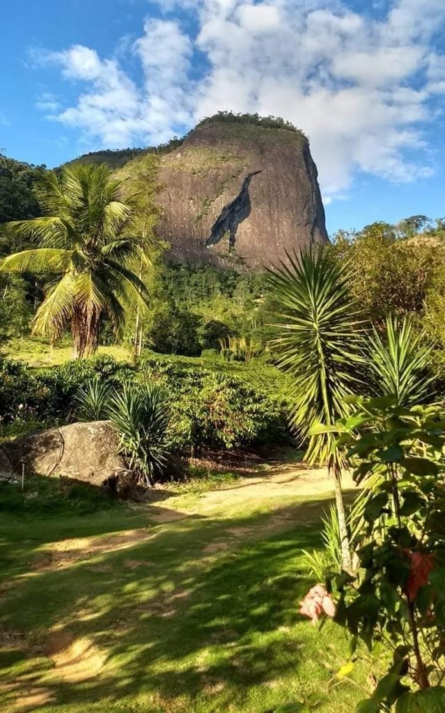 Conheça a Pedra da Ema, no interior de Cachoeiro do Itapemirim