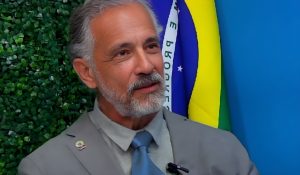 O presidente do Conselho Regional de Medicina do Espírito Santo (CRM-ES), Dr. Fernando Tonelli, avaliou o desempenho da universidade no exame. Foto: divulgação