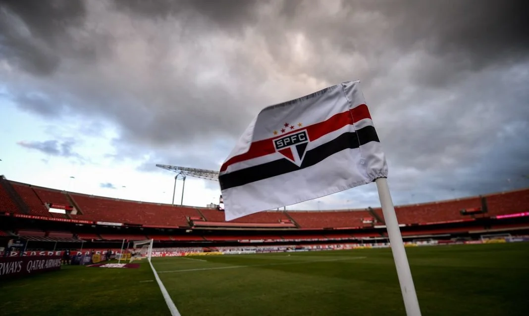 Investigação da Polícia Civil sobre saques suspeitos nas contas do São Paulo Futebol Clube.