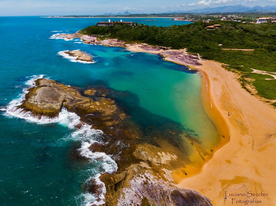 Praia de Tiquiçaba: tranquilidade no balneário de Ubu, em Anchieta