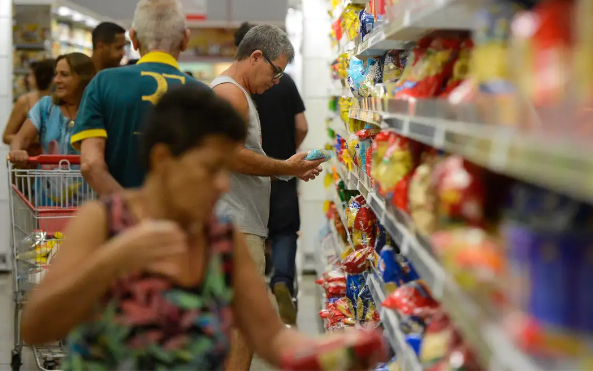 O consumidor no Espírito Santo se mostrou mais confiante em janeiro de 2026 do que no mês anterior. Foto: Tânia Rego/Agência Brasil