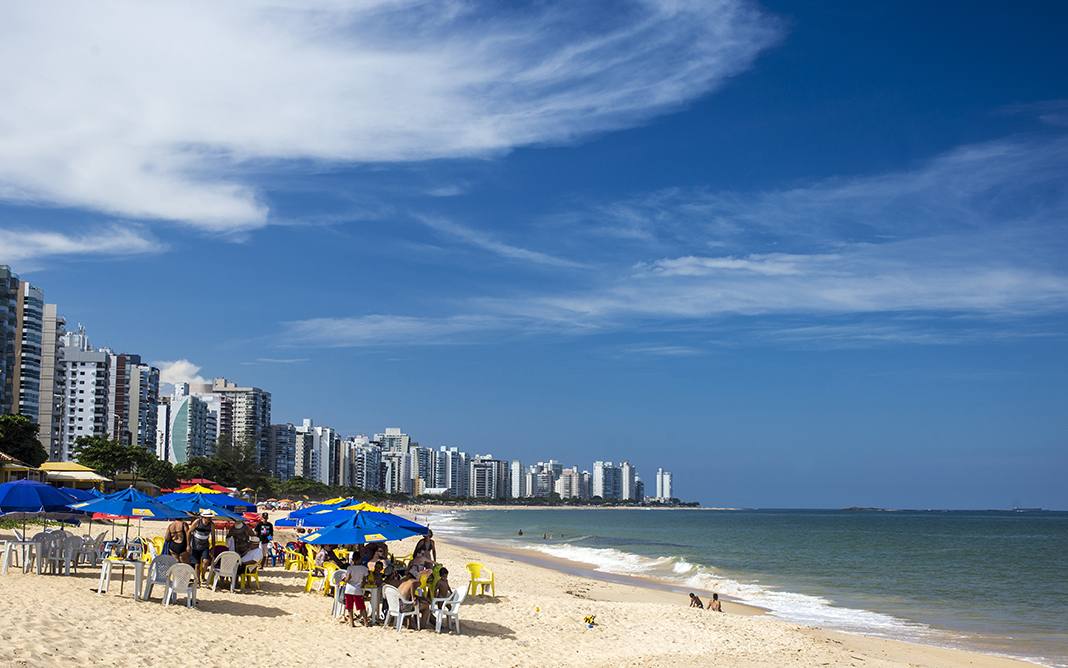 A previsão é de sol e altas temperaturas até quarta-feira (18). Foto: Vitor Jubini/ MTUR