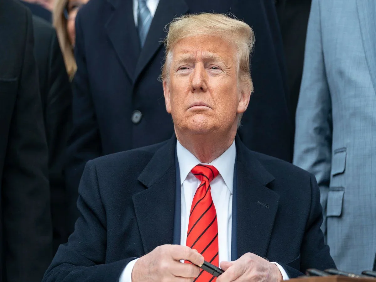 Presidente Donald Trump discursa sobre acordo nuclear com o Irã após reunião com Netanyahu.