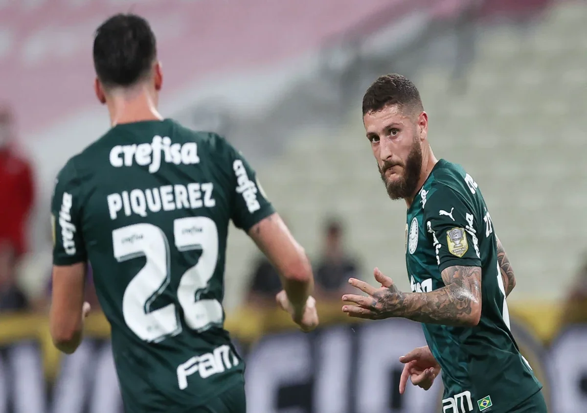 Palmeiras busca vitória contra Guarani na Arena Barueri pelo Paulistão.