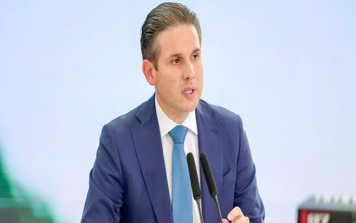 Hugo Motta fala sobre a indicação do relator da PEC 6x1 na CCJ da Câmara. Foto: Fabio Rodrigues-Pozzebom/Agência Brasil