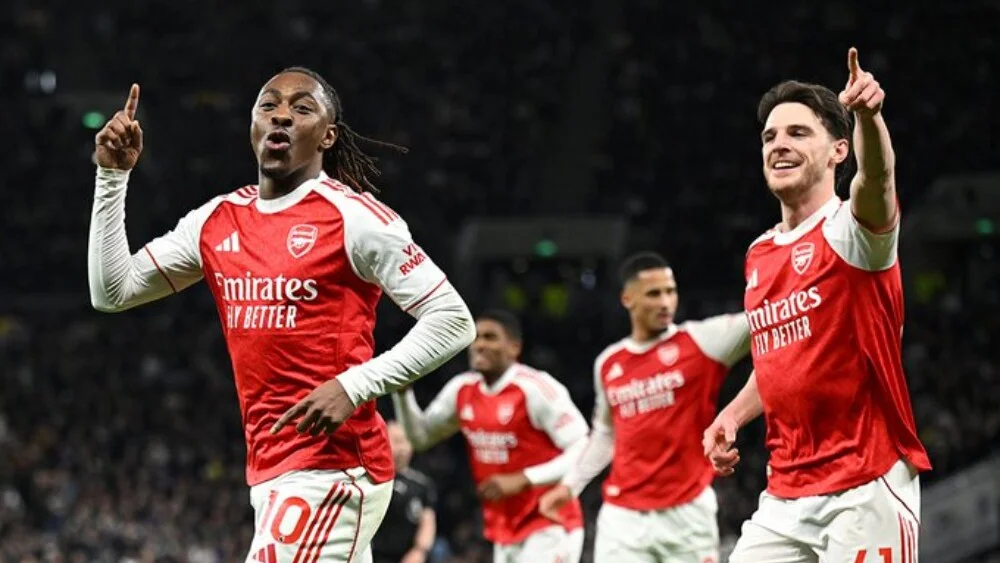 Arsenal derrota Tottenham por 4 a 1 e se mantém na liderança da Premier League. Foto: Divulgação/Arsenal