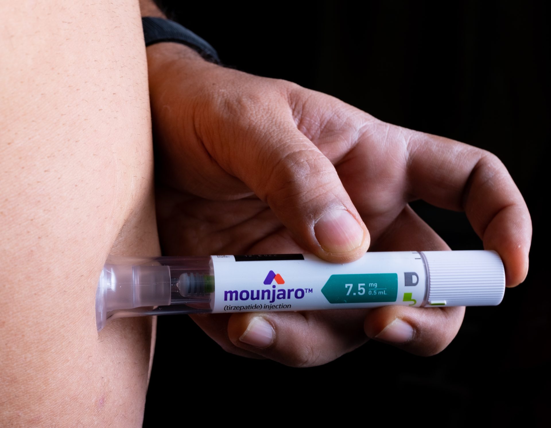 Eli Lilly libera doses de 12,5 mg e 15 mg de Mounjaro para diabetes e obesidade.