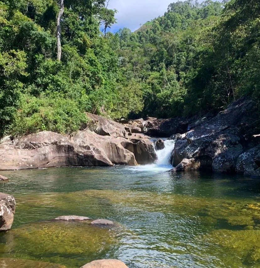 Poço Águas Verdes é paraíso de água doce em Ibitirama