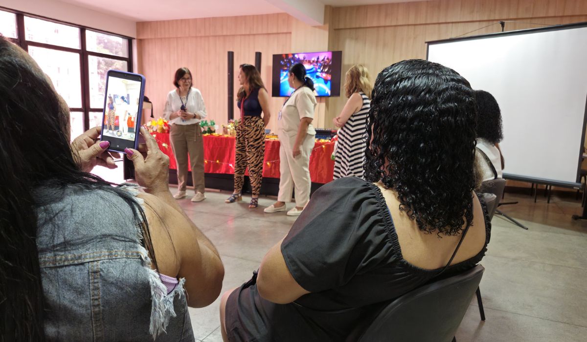 Programa considera múltiplas vulnerabilidades que impactam a vida das mulheres. Foto: Rede Abraço