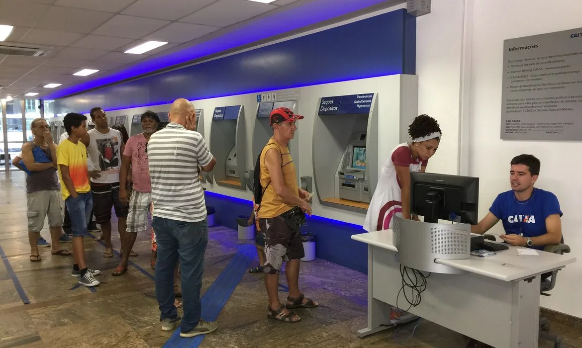 Agências bancárias fechadas na Sexta-feira Santa, sem atendimento ao público.
