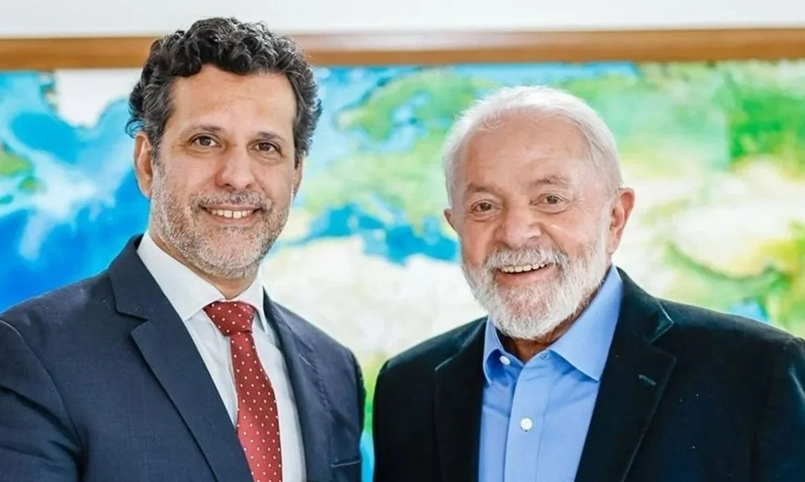 Leonardo Barchini é anunciado como novo ministro da Educação pelo presidente Lula. Foto: Ricardo Stuckert/PR
