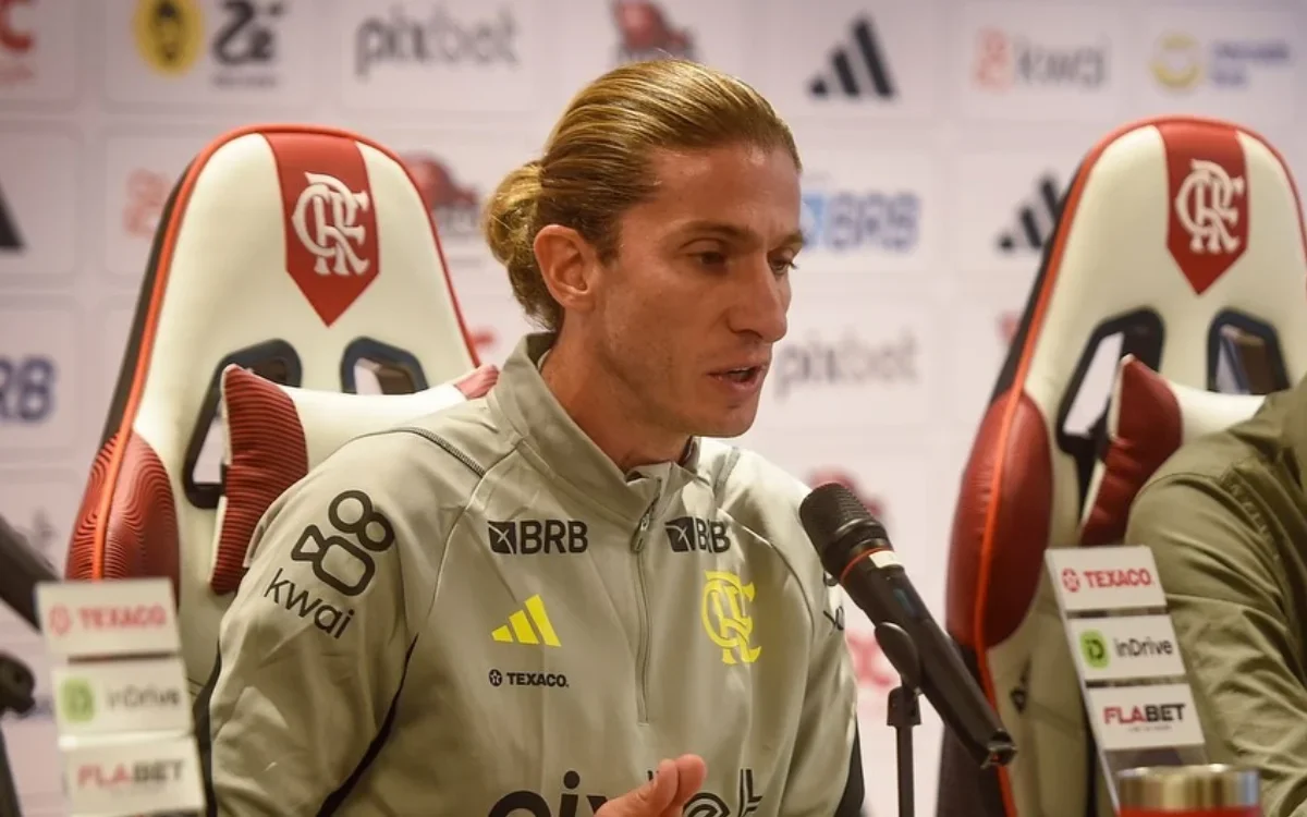 Treinador Filipe Luís é demitido do Flamengo após goleada por 8 a 0.
