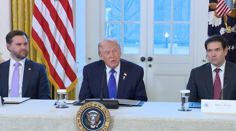 Donald Trump fala sobre ataque à nova liderança do Irã em coletiva na Casa Branca.