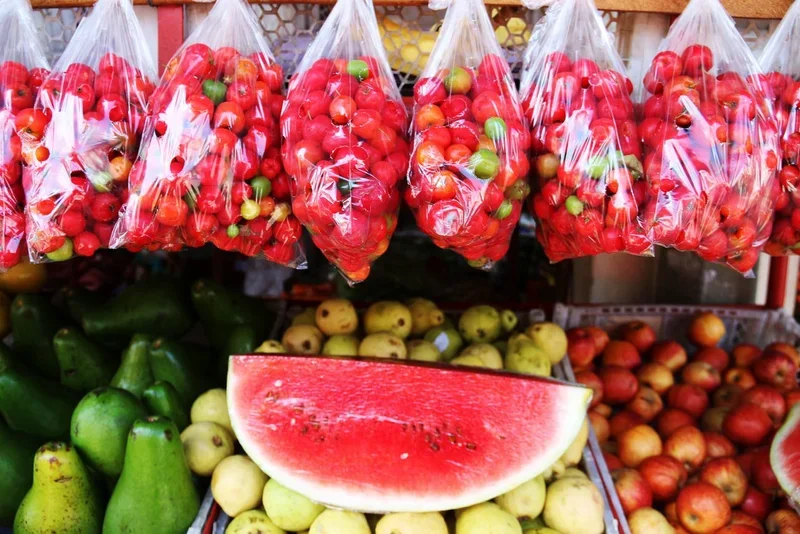Queda nos preços das frutas no atacado em fevereiro segundo a Conab.