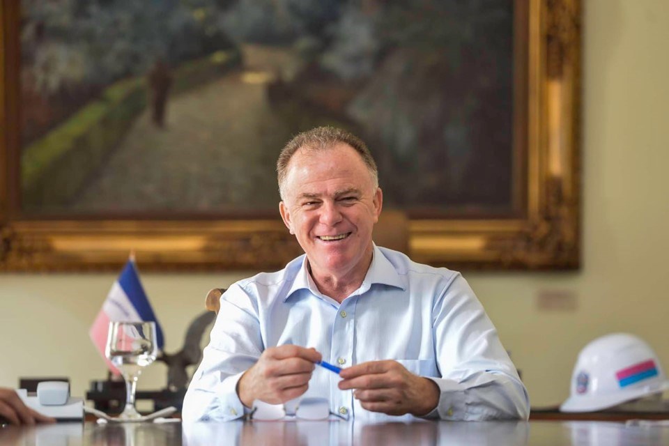 Pré-campanha reconfigura cenário eleitoral no ES Casagrande anuncia data da renúncia e inicia transição para o vice Ricardo Ferraço no governo do Espírito Santo. Foto: Divulgação