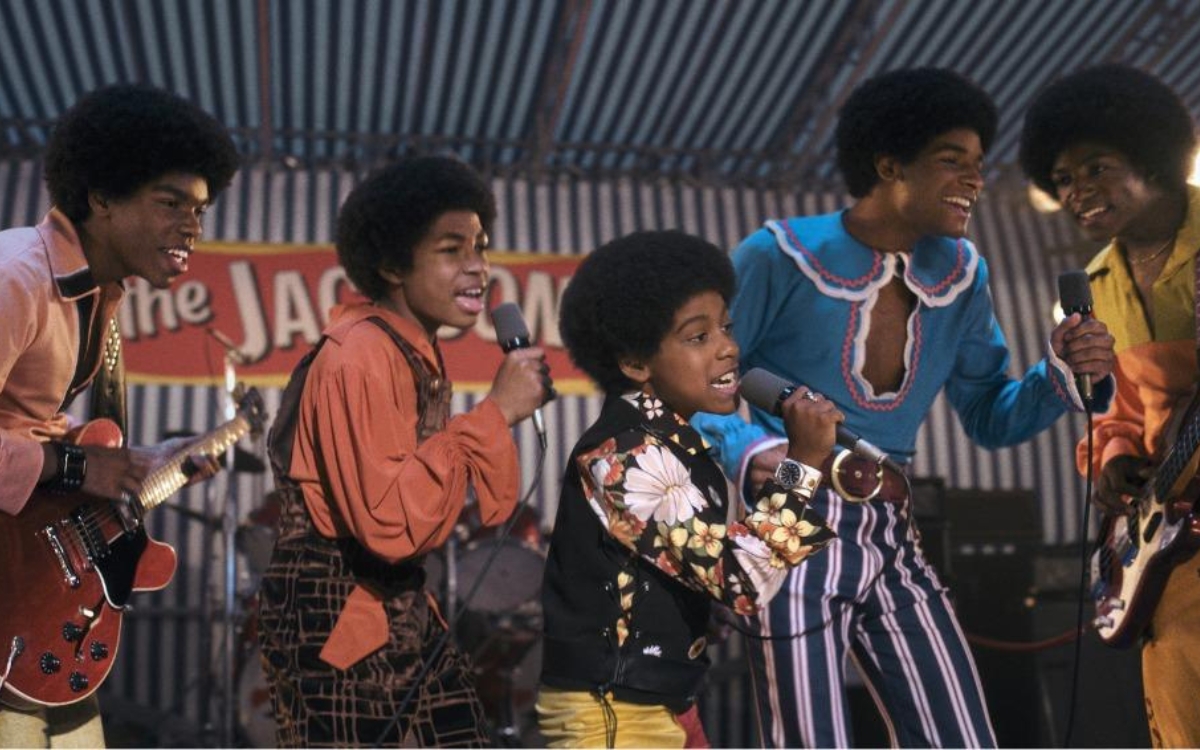 Filme Michael sobre a vida de Michael Jackson bate recorde de bilheteira nas estreias.
