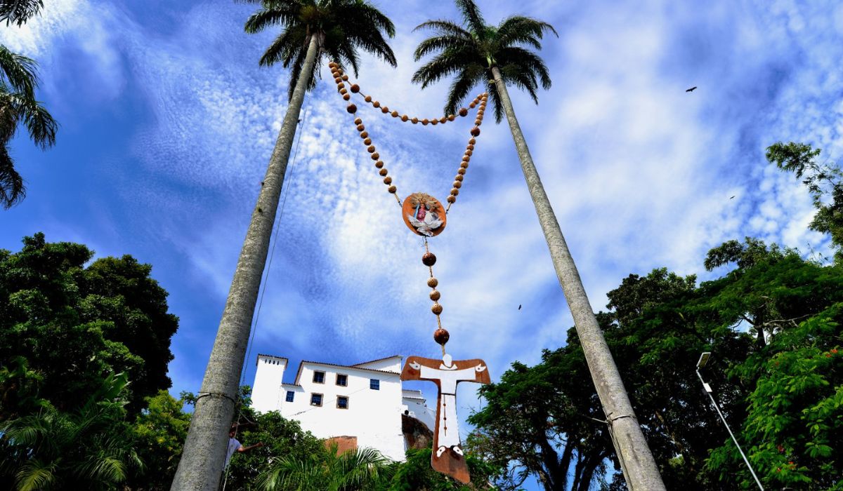A programação contempla mais de 50 missas e 14 romarias, evidenciando a forte dimensão peregrina da celebração. Foto: Festa da Penha 2026