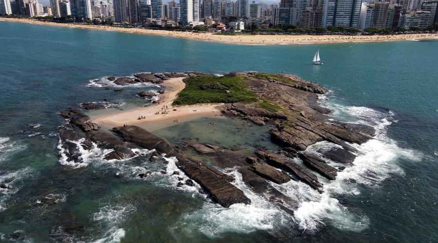 Ilhas Itatiaia: paraíso de águas cristalinas no litoral de Vila Velha