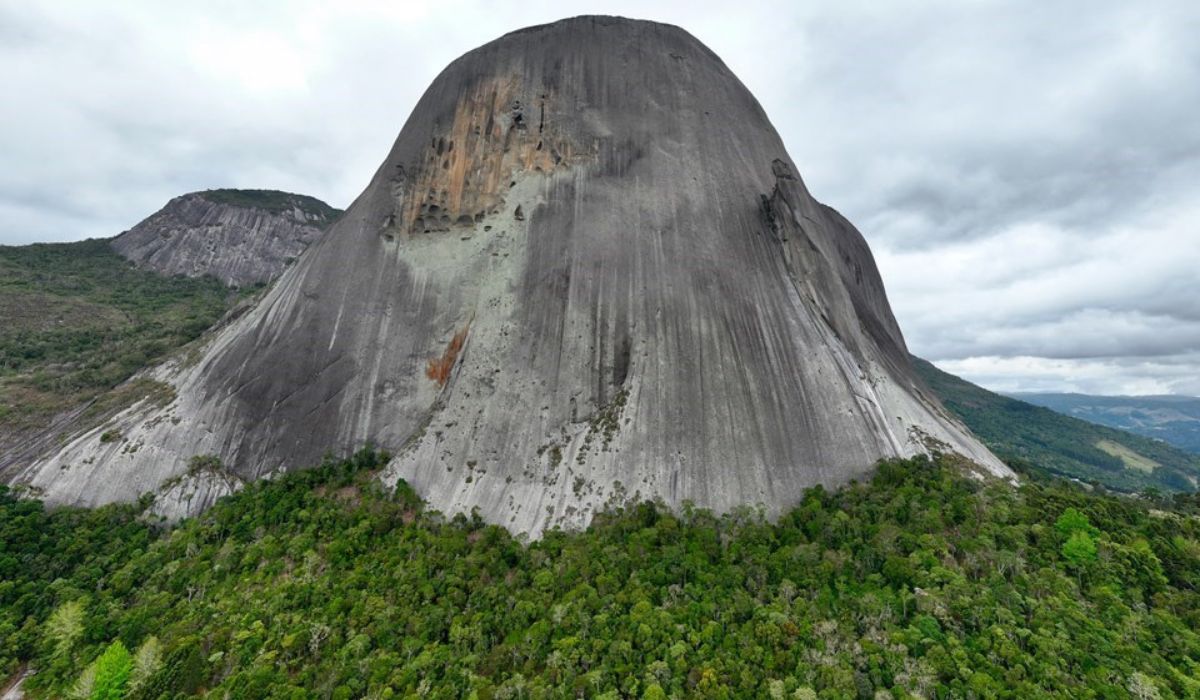 Parque Estadual da Pedra Azul, em Domingos Martins, recebe visitantes sem agendamento especial apenas no dia 13 de abril, durante o feriado de Nossa Senhora da Penha. Foto: Gilberto Sipioni