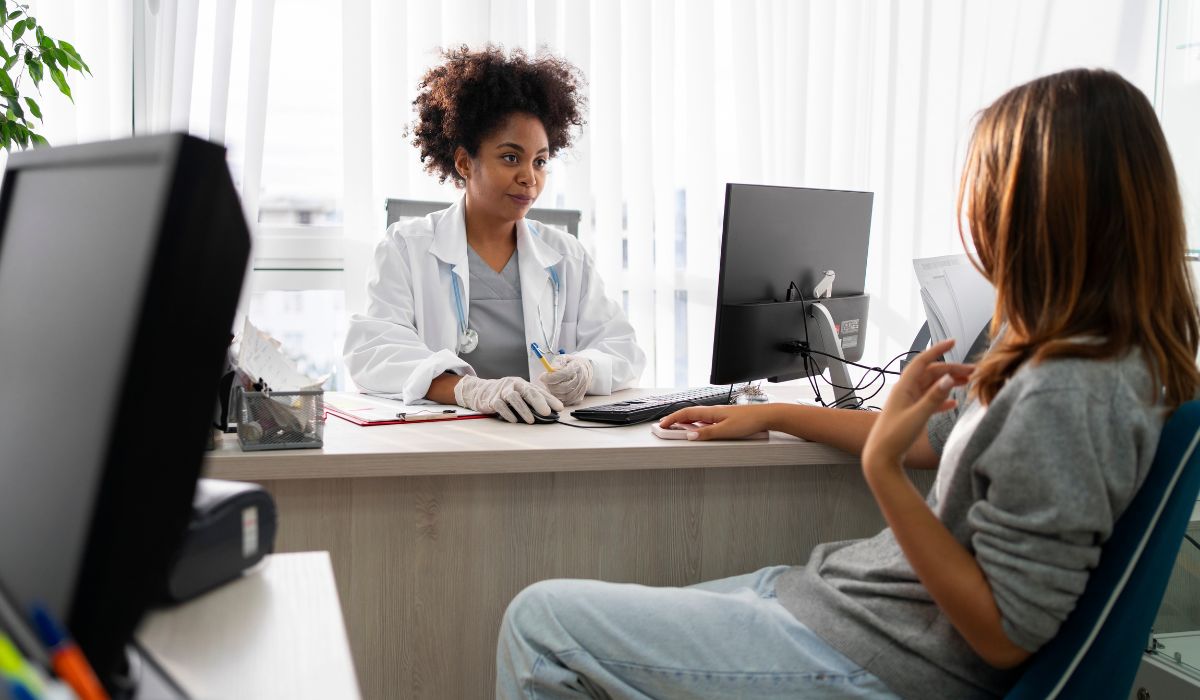 O Abril Verde também destaca doenças graves relacionadas ao trabalho, como a pneumoconiose, doença pulmonar crônica e irreversível causada pela inalação de poeiras (sílica, carvão e amianto). Foto: Freepik