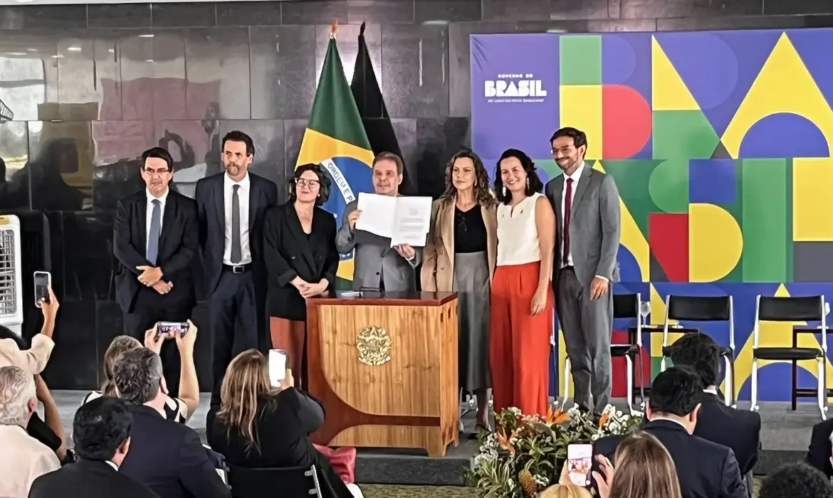 Protocolo Nacional de Investigação de Crimes contra Jornalistas é criado pelo governo.