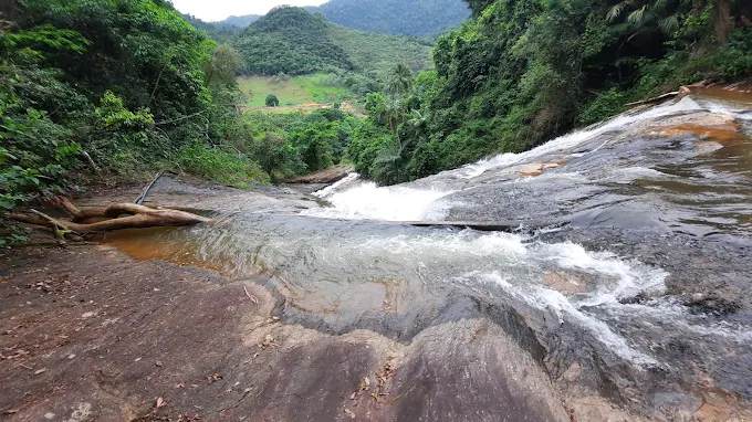 Descubra a Cachoeira do Bravin, no interior de Guarapari