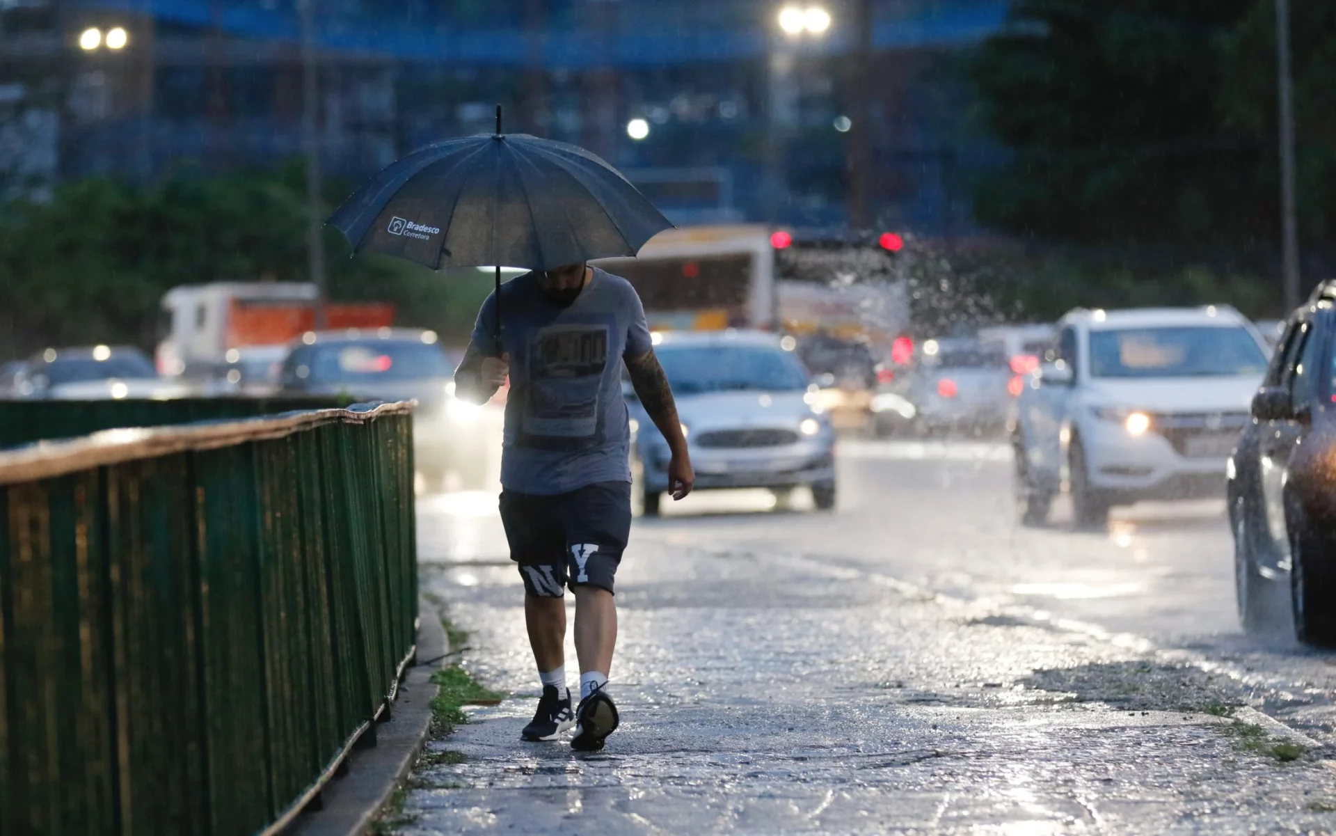 Organização Meteorológica Mundial prevê início do El Niño no Brasil com mudanças climáticas.