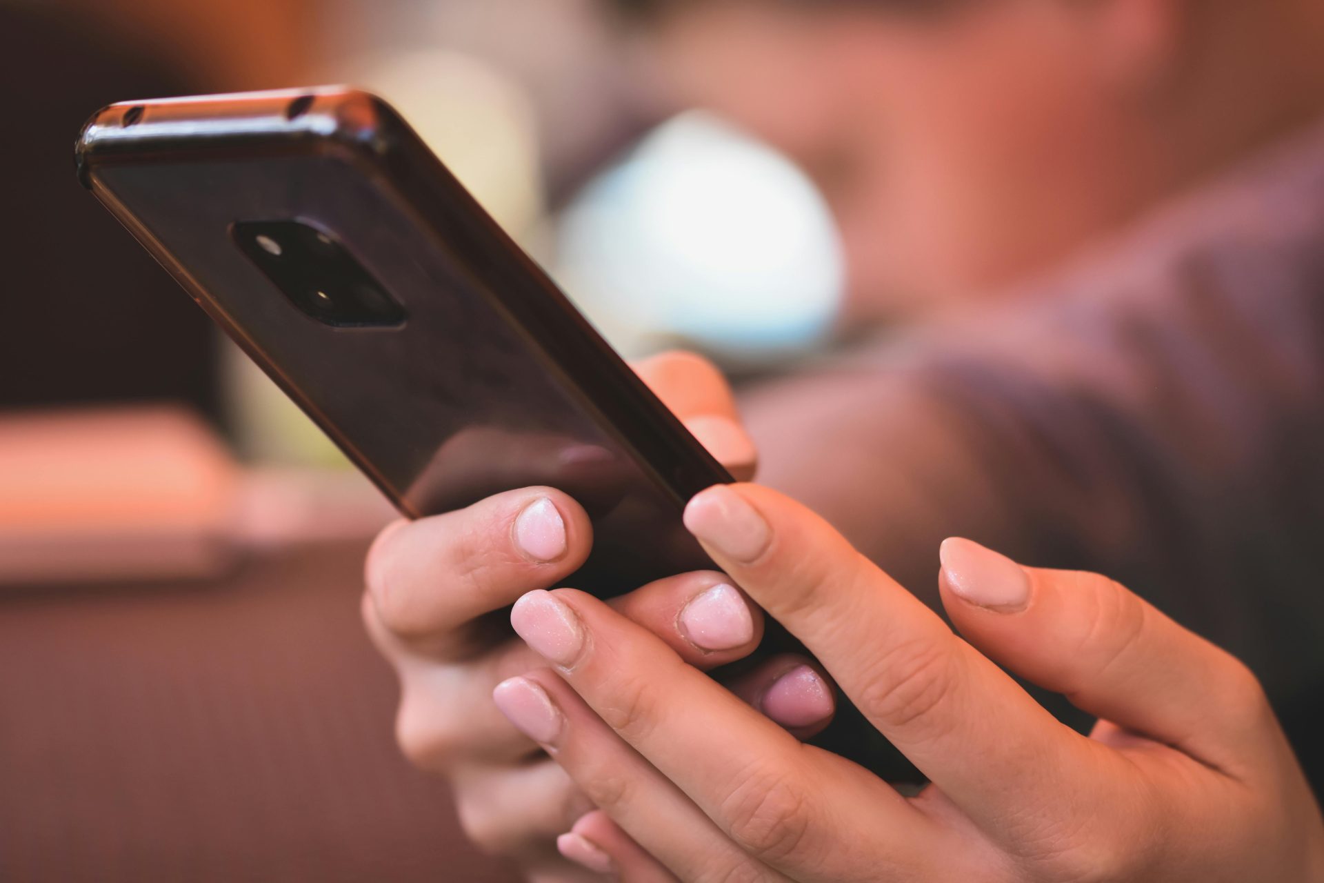 Para evitar fraudes, toda comunicação oficial do SUS é feita exclusivamente pelo telefone 3636-1236. Foto: Pexels