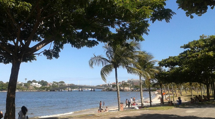 Praça dos Namorados: um dos cenários mais charmosos de Vitória