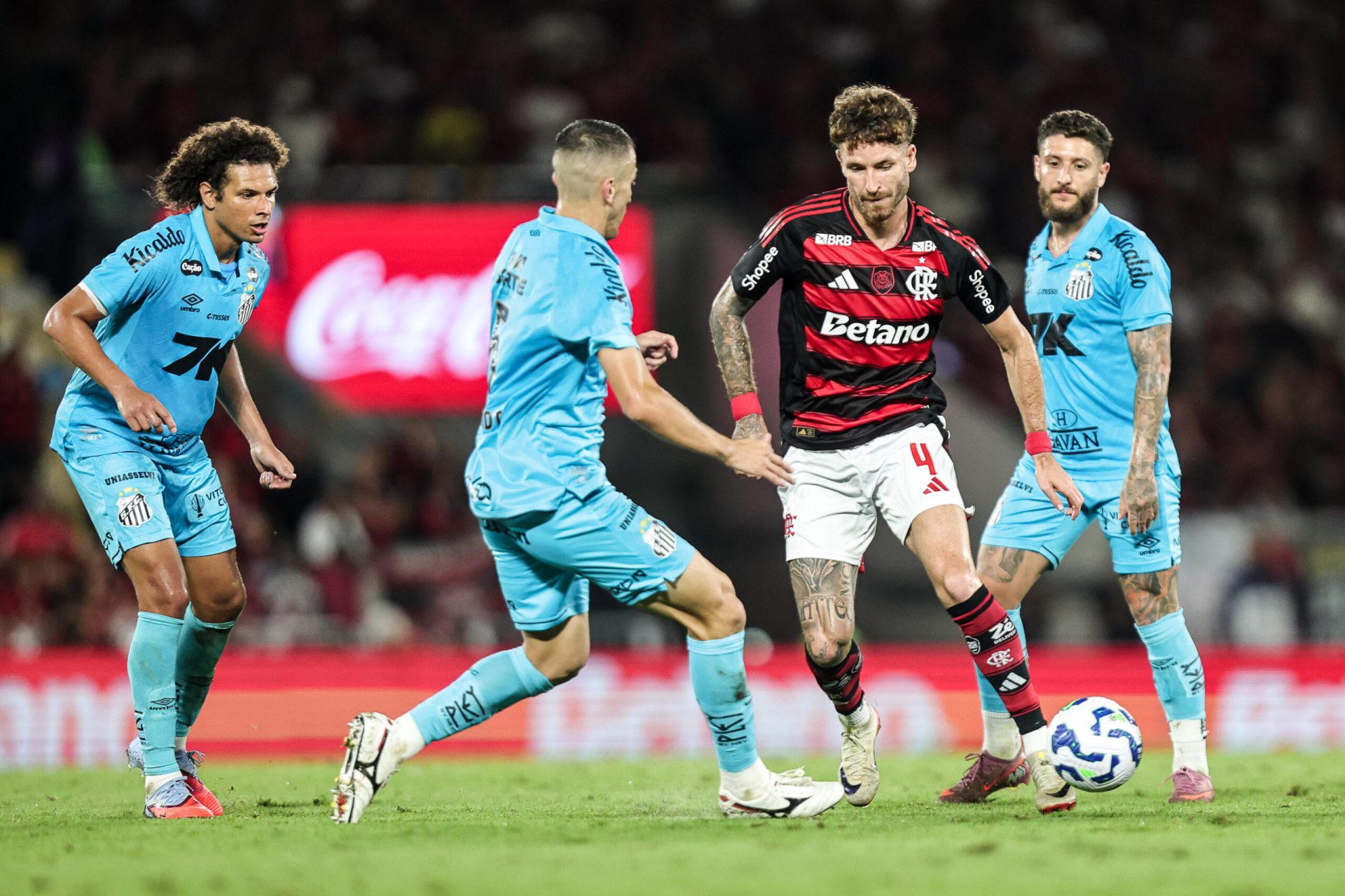 Santos perde virada para o Flamengo em jogo do Brasileirão 2023