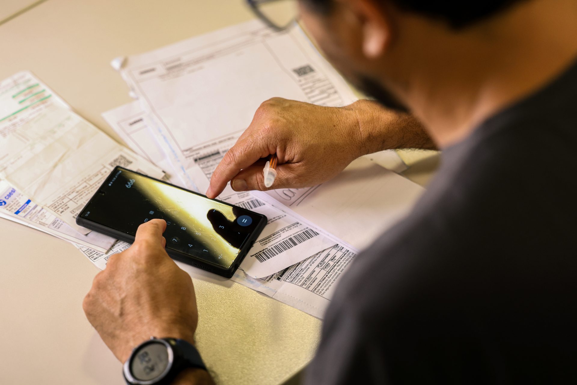As iniciativas incluem desde programas vinculados a ações do governo federal até feirões próprios dos bancos, com diferentes perfis de público, prazos e condições de pagamento