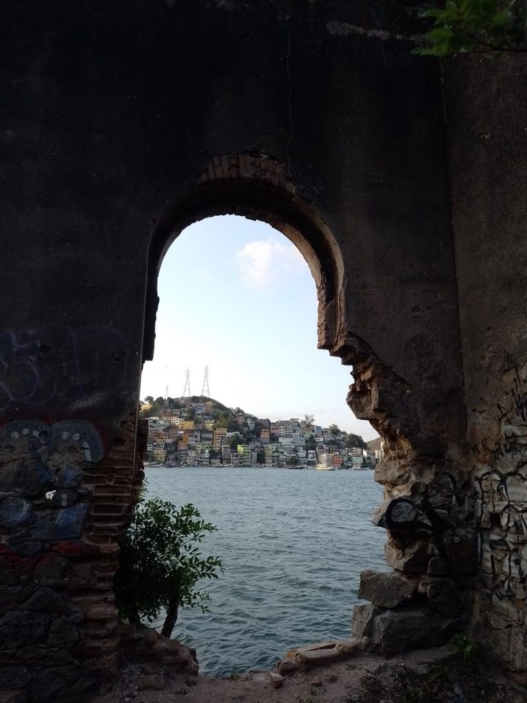 Ruínas de Dona Marta: história em meio à natureza de Vila Velha