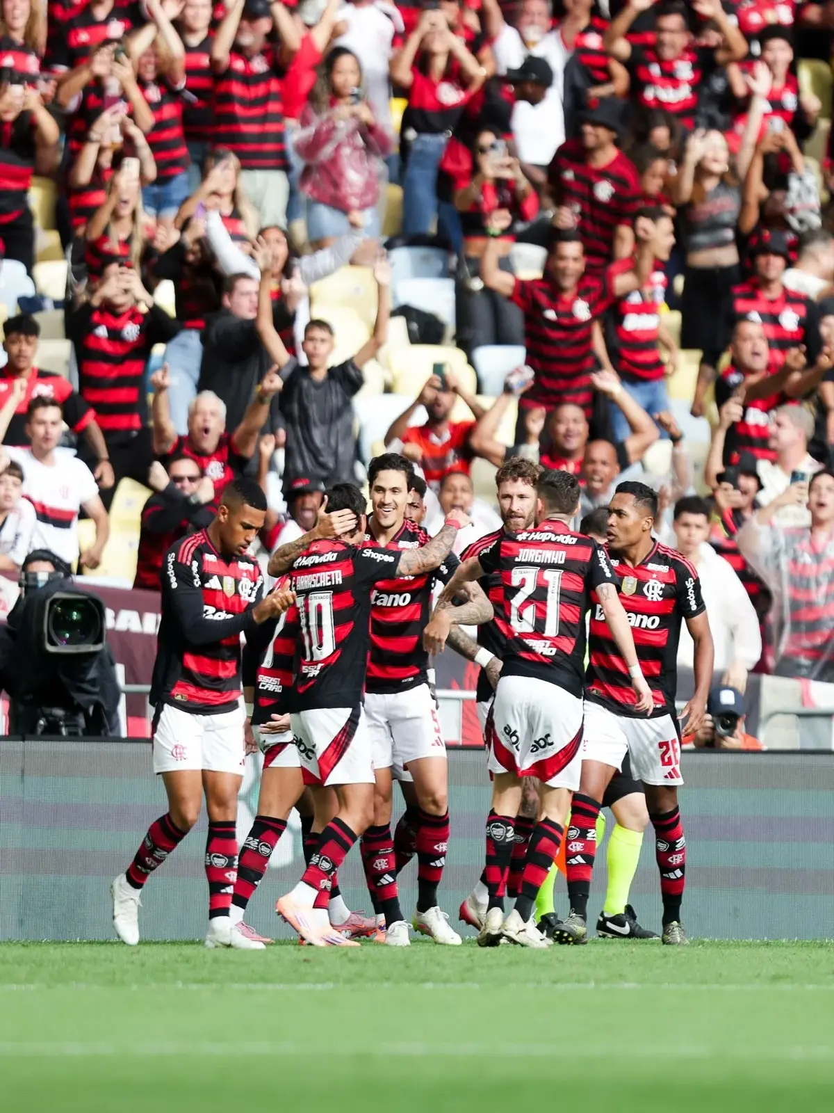 Flamengo joga contra o Independiente Medellín na Libertadores em busca da vitória.