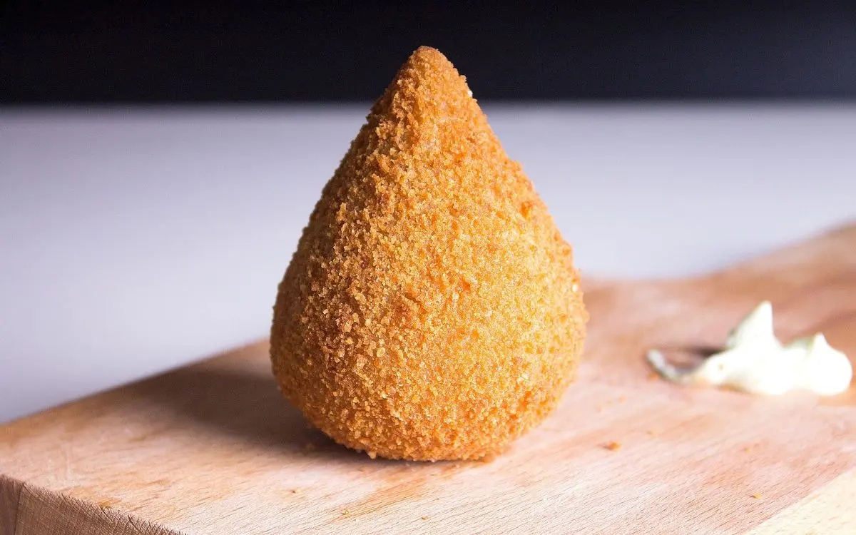 Dia da Coxinha: chef capixaba ensina receita deliciosa e super simples