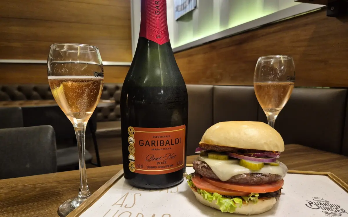 Hamburger Clássico - Espumante Pinot Noir