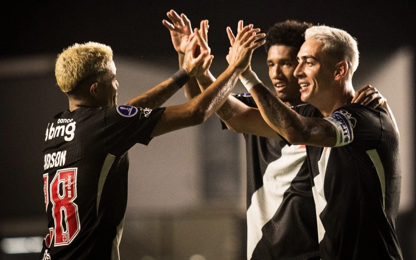 Vasco vence o Olimpia com autoridade e assume a liderança do grupo na Sul- Americana