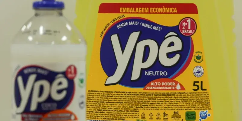 Anvisa suspende comercialização de lotes de desinfetantes e detergentes Ypê.