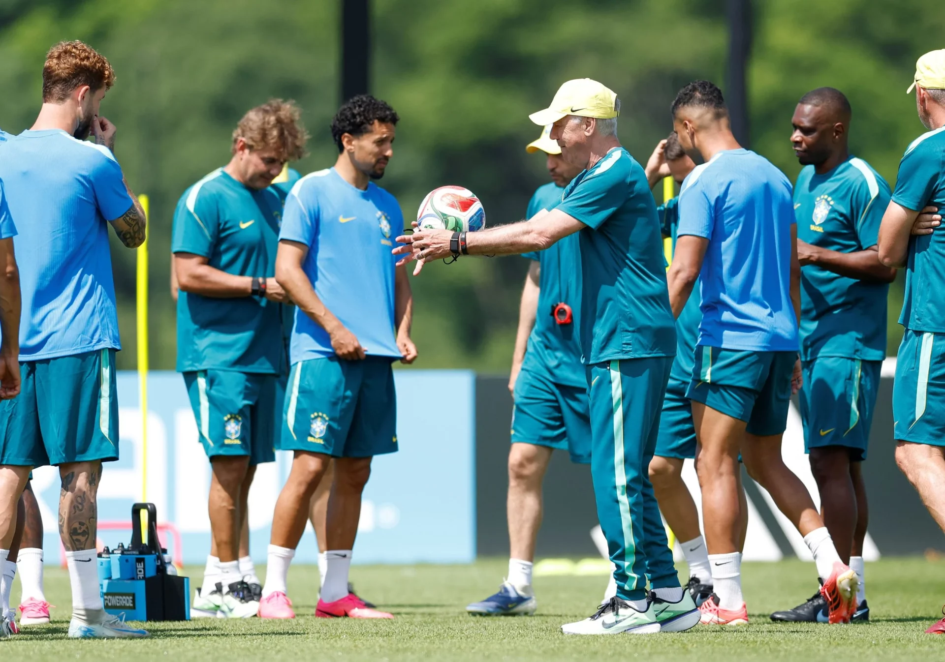 Seleção brasileira enfrenta Marrocos na estreia da Copa do Mundo em Nova Jersey.