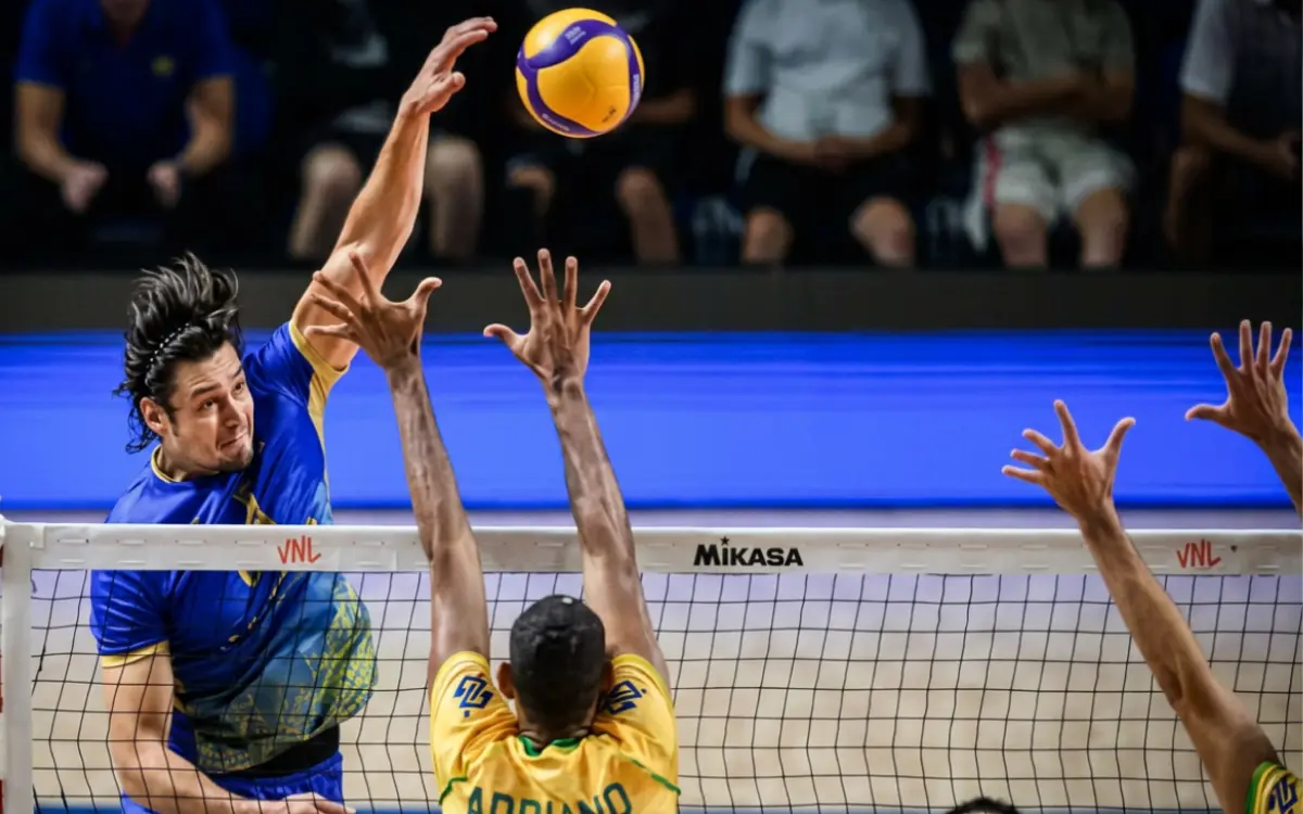 Seleção brasileira masculina de vôlei perde para a Ucrânia na Liga das Nações em Ljubljana.