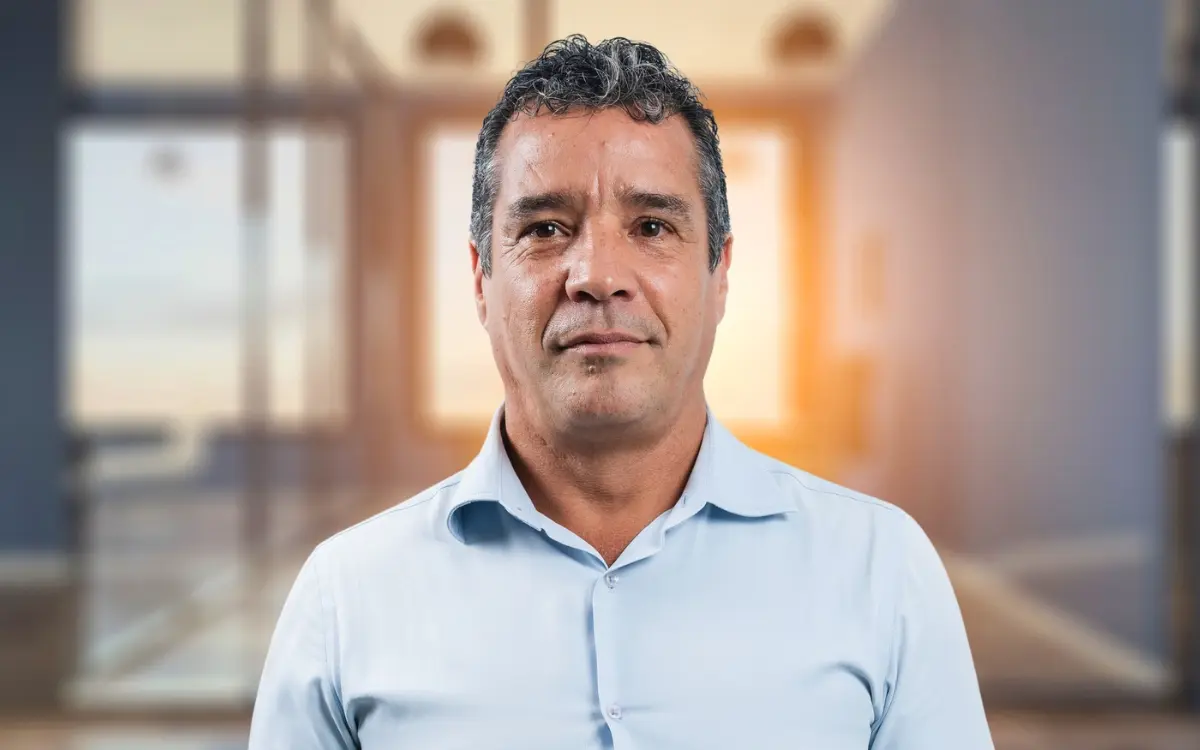 Célio Mendes é empresário, diretor comercial e sócio da Macroex