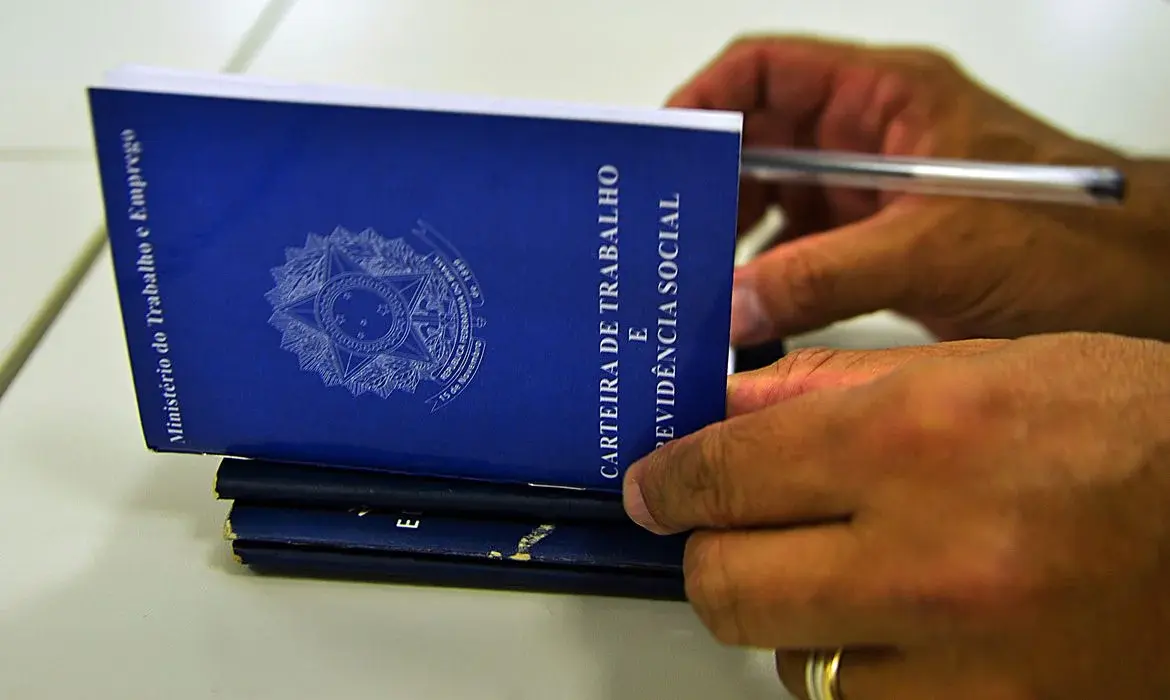 A indústria impulsionou a geração de empregos em Aracruz no acumulado dos três primeiros meses.