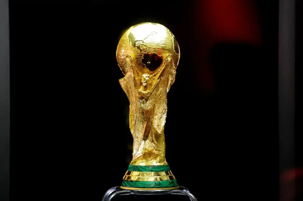 Copa do Mundo de 2026 inicia com cerimônia em México, EUA e Canadá.