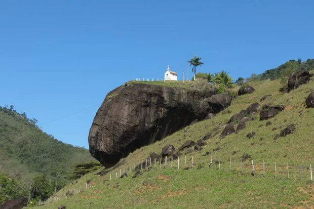 Descubra a Capelinha de Santo Antônio, em Ibiraçu