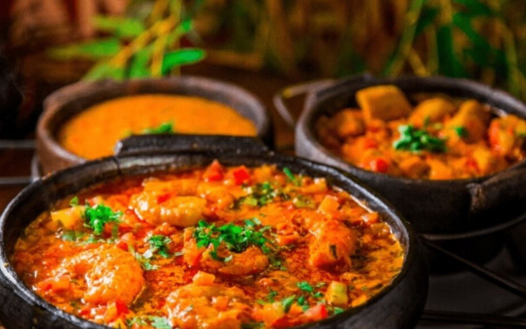 A expectativa é servir mais de 1.100 panelas de barro de moqueca, acompanhadas de arroz e pirão. Foto: Nxfotos